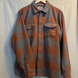 Levi’s Large button up